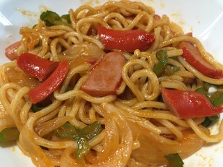 赤ウインナーって何であんなに美味しいんだろ