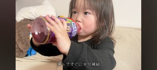 2歳の娘が炎天下の車内に閉じ込められた映像を公開YouTuberに批判の声が続出