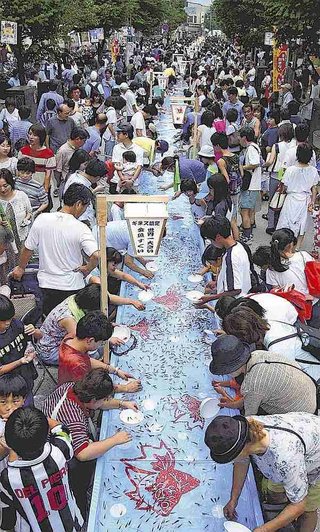 ギネス認定「世界一の金魚すくい」廃止…運営メンバー高齢化や猛暑で「役割終わったかも」