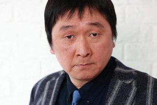 スマホの待ち受けが子供の写真以外の人