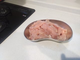 今夜はヘルシーにササミよ