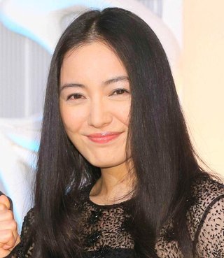 仲間由紀恵、人気俳優の自宅に一人で訪問→玄関で妻に阻止される「はい？何の話ですか？」