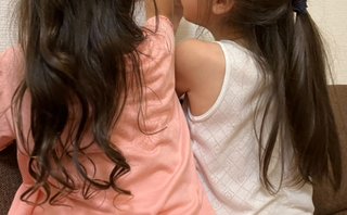 髪がサラサラ過ぎるのが悩みって、自慢に聞こえる？