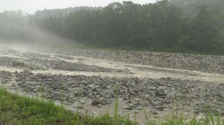 【長野】川の中州でキャンプ中に増水・２０代の公務員他男女５人を救助　全員けが無し