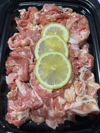 ねぇこれってレモンどうするんだと思う？