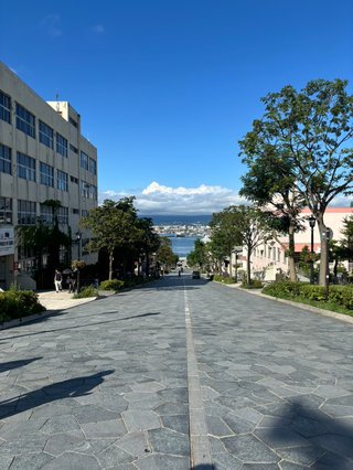 &#x{11:F8E2};なんでもいｰから&#x{11:F8E2};