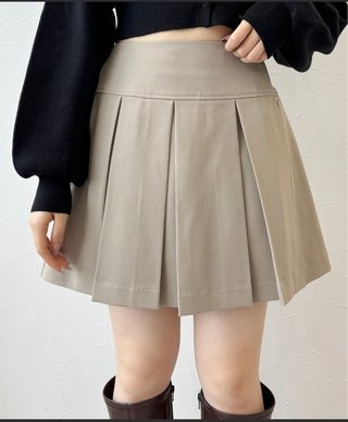 若い子の間でこういうミニスカまた流行ってるの？