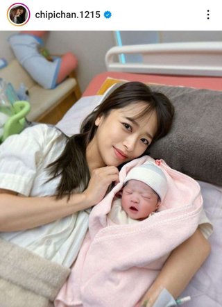 近藤千尋、第3子女児の出産を発表「ひーぼぉくん、娘2人、皆さんのサポートのおかげ」