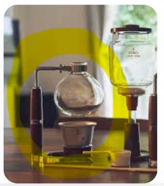 流石自由が丘、単なるホットコーヒーが990円。