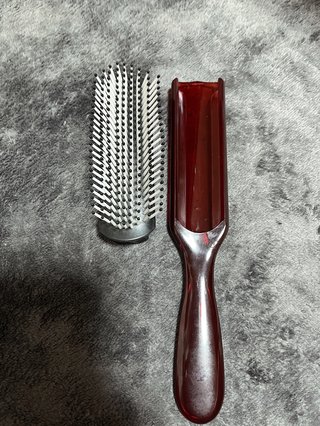ダイソーのクシ。高確率でこうなる