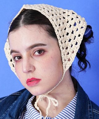 この前のzipでバブーシュカが流行ってるって見たけど…。