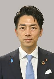 小泉進次郎氏「外国産ミネラルウォーターを買わずに日本の天然水や水道水を飲もう！」
