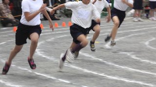 子どもの運動能力が劇的低下で｢ラジオ体操禁止｣の園も…体育座りできない、骨折率は以前の2.4倍