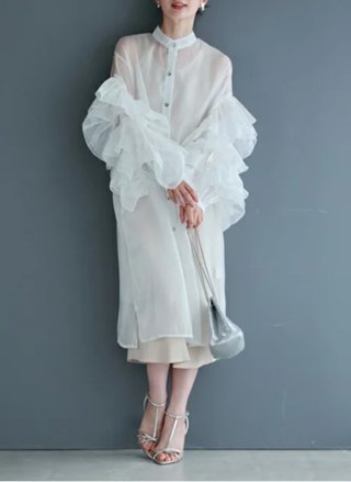 この服が私に買ってって言ってくる