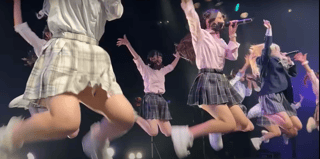 地下アイドルって、アンスコ穿かないんだね？