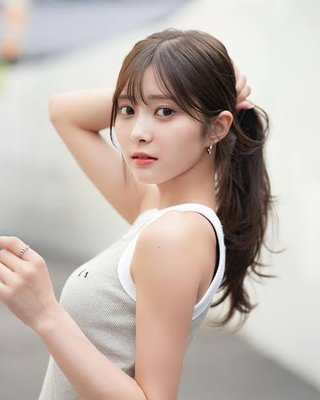 松川星って女優さん凄い美人