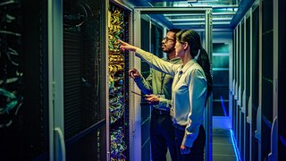 日本データセンター市場： 2032年には169万kWから28.5万kWに成長