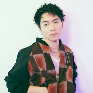 ｢選挙に行こ！悪政を倒せ！」人気歌手､政治投稿でフォロワー減「なんでそんなことで減るねん｣と愚痴