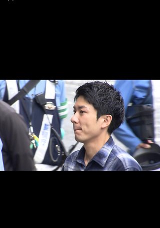 ユニクロの店長が女性客の下着を試着室で盗撮し逮捕