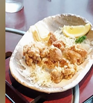 唐揚げ頼んだらコレ