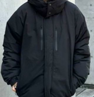 ジャケット悩んでる　どっちがいいかな？