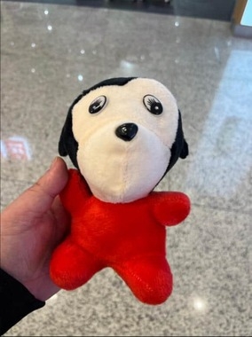 税関で「偽ミッキー」申告→職員爆笑「大丈夫です。お通りください」　どうやって入手？