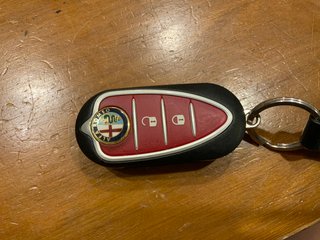 車の鍵を晒そう