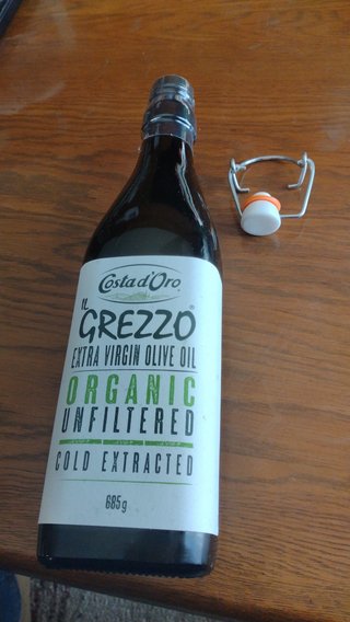 コストコで買ったオリーブオイル、わかる方教えて