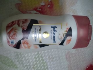 いい匂いでおすすめの香水、ボディクリームなど教えてください