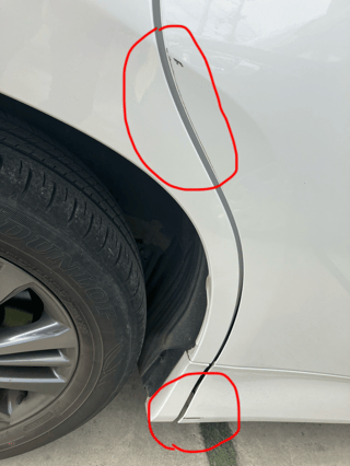 いつのまにか車に傷ついてたんだけど