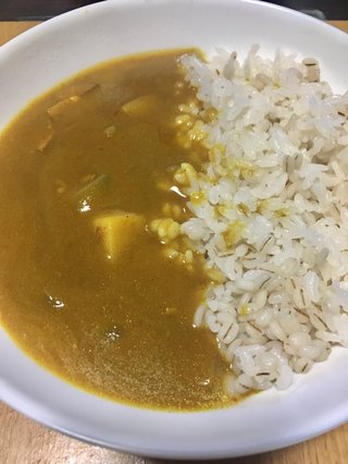 黄色いカレーはどう？