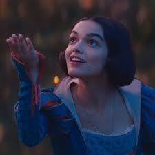 ディズニー新作「白雪姫」がレッドカーペット自粛 〝ポリコレ論争〟が原因か