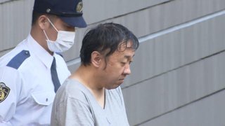 近隣住民「平日の昼間に部屋着で出かけていたので働いてないんだなと思った」