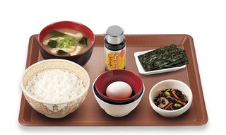 すき家の味噌汁にネズミ