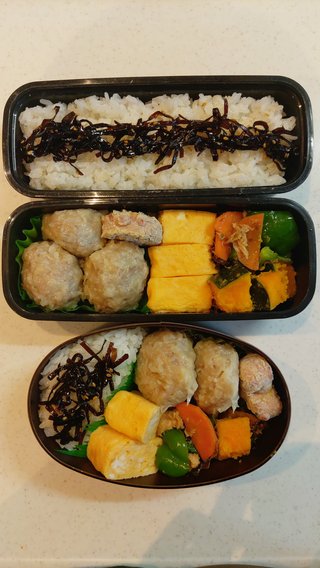 お弁当見せてください