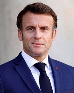 15歳未満のSNS利用を禁止する方針をフランスのマクロン大統領が提唱 EU全体での実現目指す