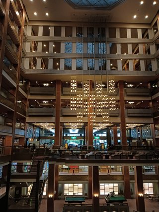 &#x{11:F8E2};なんでもいｰから&#x{11:F8E2};