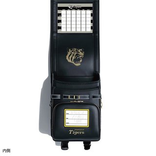 この派手なカバンって買う？買わない？