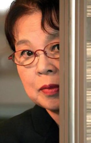 アンケート。家の向かいに救急車きたらどうする？