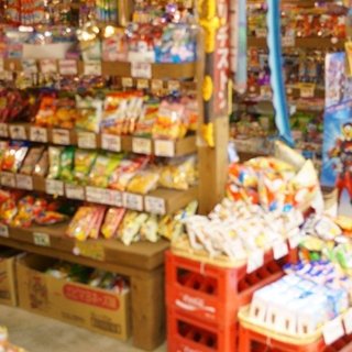 駄菓子がどんどん消えていく──業界の苦境　｢懐かしい｣は残酷な言葉だった