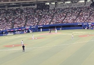 子供もお金が必要なのになんで働けない？