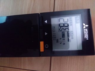 ついにウチにも室外機カバーがやってきた