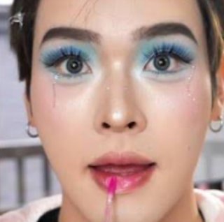 名家の跡取り、体型が謎の