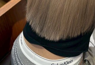 パンツ見えてるの教えた方が良い？