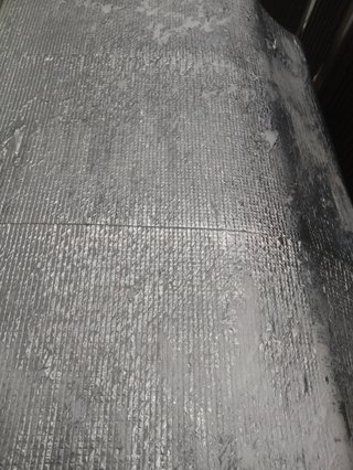 ついにウチにも室外機カバーがやってきた