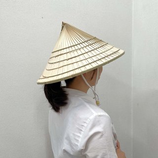 雨が降ってて傘がなくて笠があったから娘にかぶせて通学させたけど