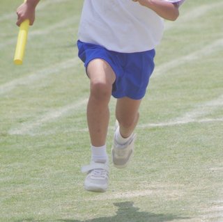 順位付けなし、リレーなし。運動会が「スリム化」する背景と、親たちの“モヤモヤ”