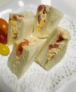 喫茶店で、食べるメニュー