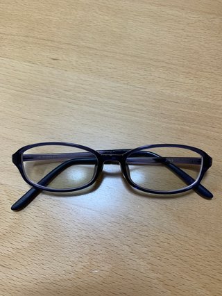 眼鏡のレンズが厚い人