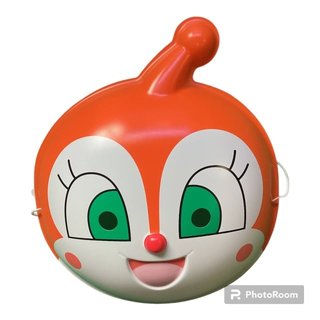 高校の娘がアンパンマン好きでドキンちゃんのお面つけて通学してるし